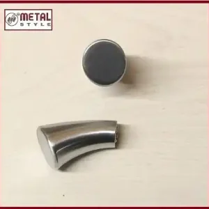 Pomolo ad arco per mobili moderni 24183Z0200M84 METAL 24047 Finale Uitverkoop