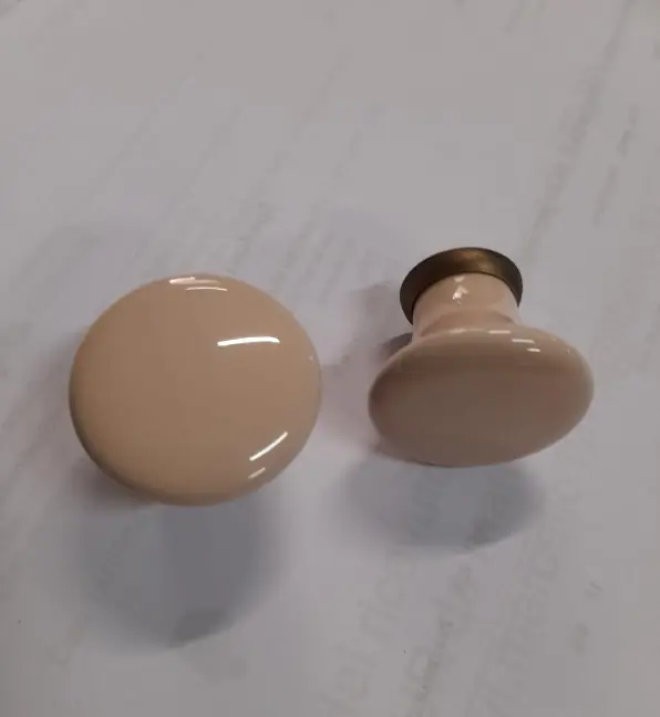 Rechtstreeks Van De Fabrikant Pomolo in ceramica con bussola in ottone art.30 MITAL 6318