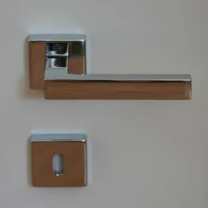 Maniglia York-z per porta quadra cromo lucido ghidini fornira con bocchette foro normale 7278 Exclusieve Aanbieding
