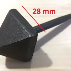 Borchia in ferro forgiato piramide 65126 base 28mm x 28mm 14392 Aanbieding
