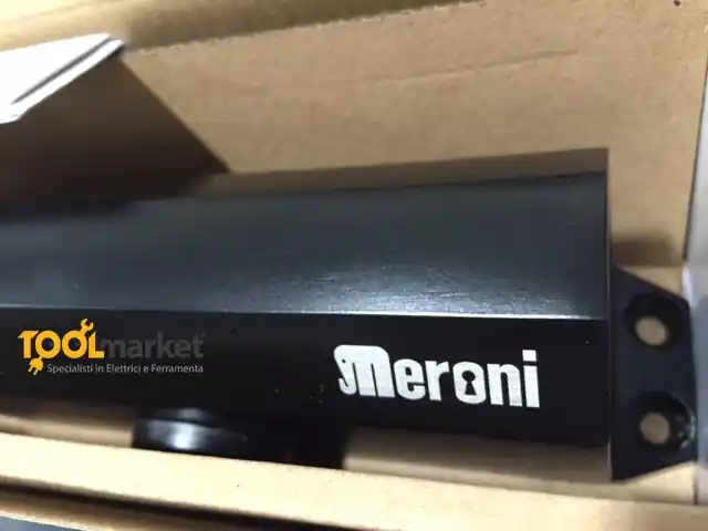 Chiudiporta aereo modello DC110 - MERONI NERO 17555 Lage Kosten