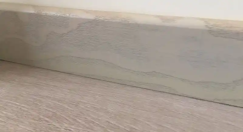 Battiscopa legno 70mm in vari colori da 2.40 mt FRASSINO SPAZZOLATO GRIGIO 16295 Tijdelijk Beschikbaar