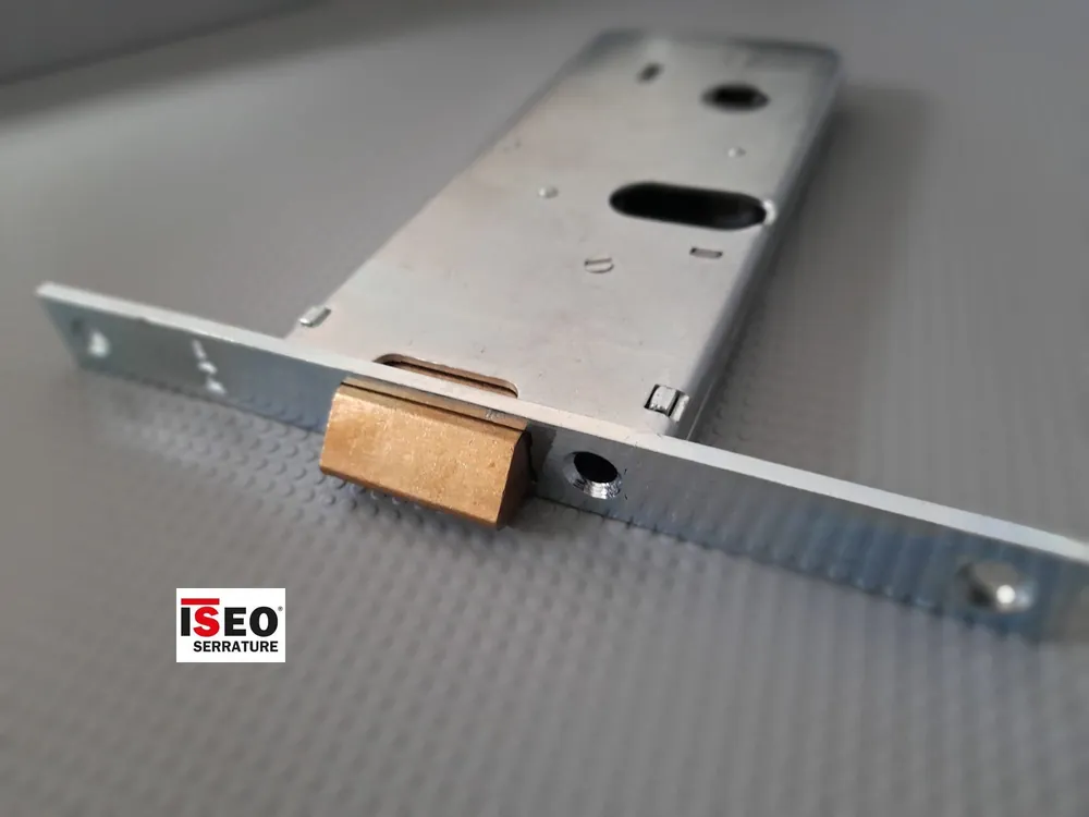 Serratura per fascia frontale zincato Iseo 7106010- 7107020 entrata 70 14461-70 Premium