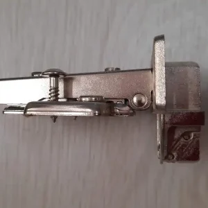 Koop Online Cerniera a scatto diam. 40 Hettich 40 bassa 3509
