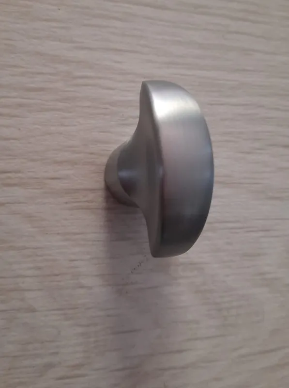 Pomolo 5030 XCS per codolo cilindro Ø8 e limitatore Q8 mm cromo satinato CS 6512 Favoriet