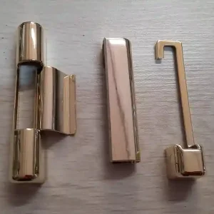 Copertura per cerniere anta ribalta Ottone lucido A51301.xx.50 AGB Destra 29443 Gratis Retour