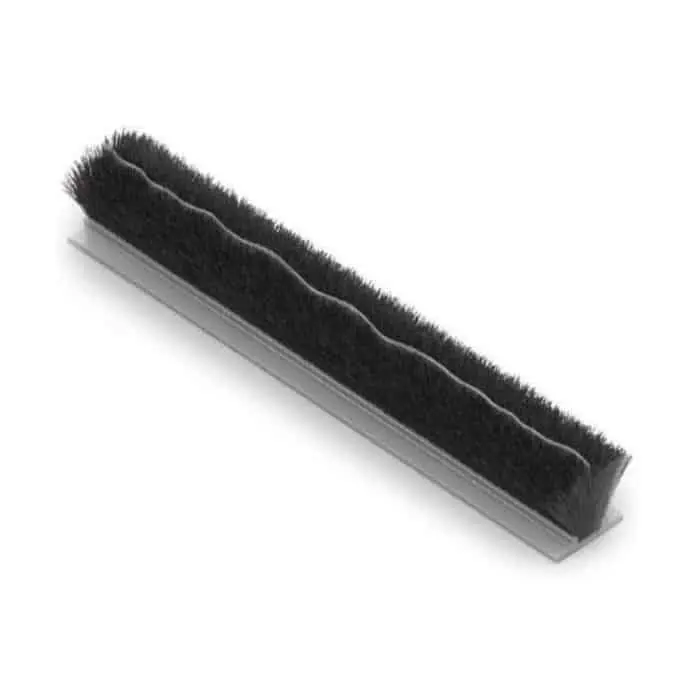 Beperkt Aanbod Guarnizione a spazzola Schlegel Fin-Seal in Tessuto, con pinna centrale, dimensioni 4,8x5,5 mm, colore Nero