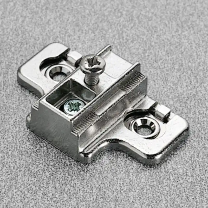 Dagaanbieding Basetta di premontaggio B383E69 Salice, altezza 6 mm, per cerniera Corta, fissaggio con viti, regolazione a eccentrico, finitura Nichelato