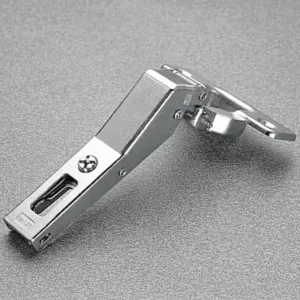 Cerniera Salice C2ABM99AC con molla di chiusura, 94° battuta con sormonto, per mobili an angolo + 45°, fondello da avvitare, finitura Nichelato Betrouwbaar
