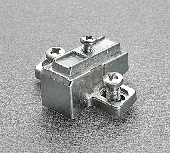 Gecertificeerd Basetta di premontaggio B2VGBW9/17 Salice, a croce, angolo da + 15° mm, fissaggio con viti Euro, con regolazione manuale, finitura Nichelato