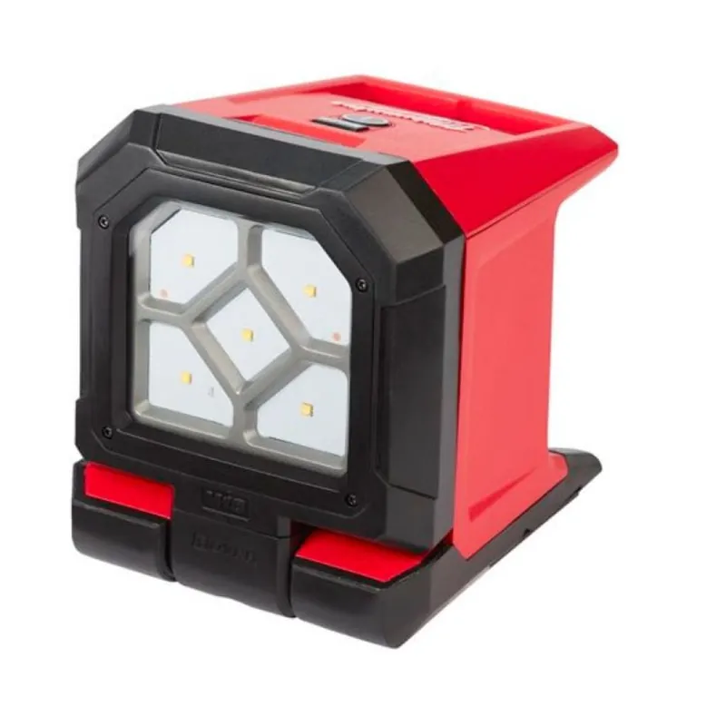Gratis Retour Faro Led M18 PAL-0 Milwaukee, ruotabile, illuminazione massima 1500 Lumen