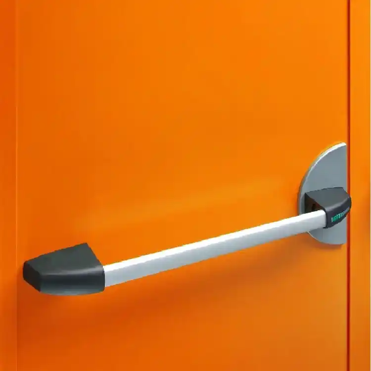 Maniglione antipanico Slash SL BM Ninz 4204301 CE, per anta attiva porta REI a 1 anta o 2, finitura Nero e Alluminio Hete Deal