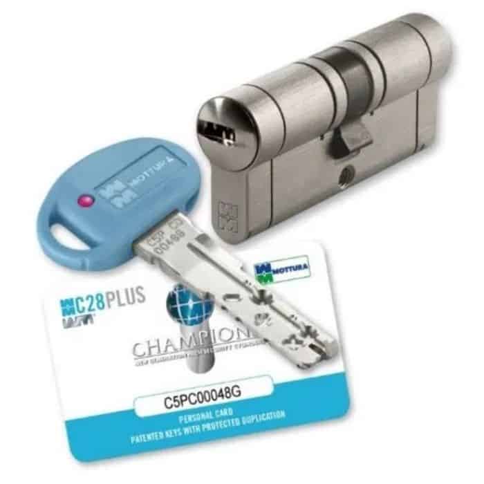 Cilindro sicurezza porta Champions C28 Plus Mottura chiave/chiave frizionato, lunghezza 92 (31+61) mm, finitura Nichelato Betaalbaar