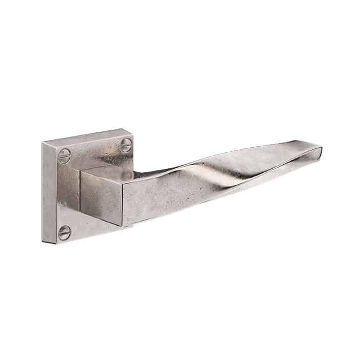 Maniglia per porta serie Truckee Le Fabric Bronze, con rosetta quadra, in Bronzo, finitura Bronzo Bianco Weekendaanbieding