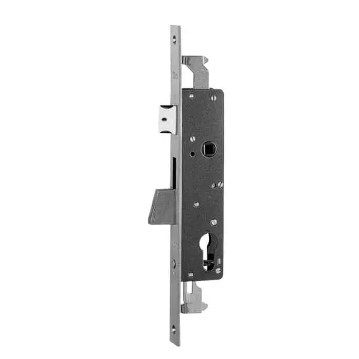 Gereduceerde Prijs Serratura da infilare ISEO Electa, chiusura triplice, frontale 24x3 mm in acciaio Inox, entrata 30 mm, catenaccio rotante e scrocco separato