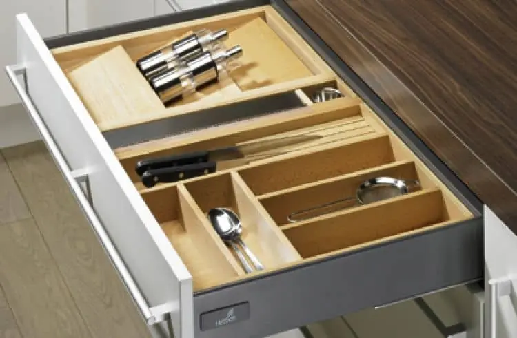 Portaposate in legno Hettich 9 079 209 per cassetto OrgaTray 250, lunghezza mobile 900 mm, colore Faggio Meest Verkocht